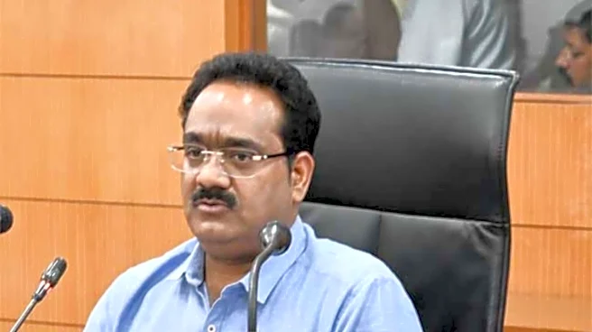 CBI arrests senior IAS officer Pankaj Agarwal in ₹504-crore IDFC First Bank fund misappropriation case