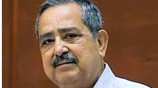 'Ruler should collect taxes from citizens as bee collects honey from flower': NITI VC on MDR row