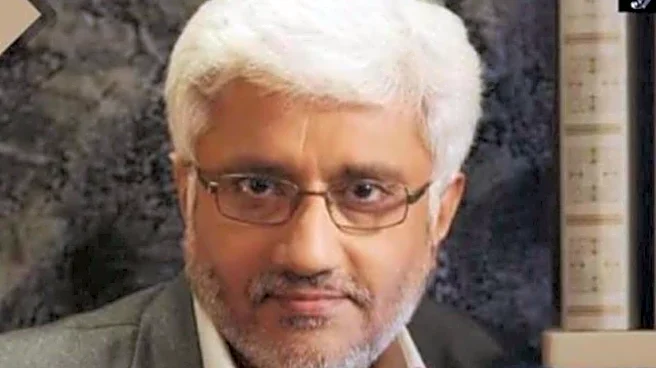 SC grants bail to film maker Vikram Bhatt, wife in cheating case