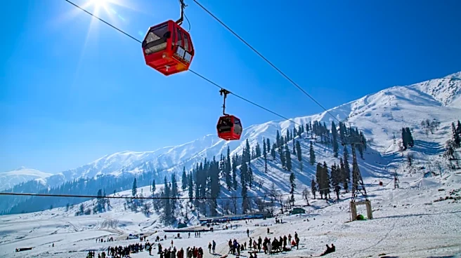 Hundreds rescued after Gulmarg cable car develops technical snag