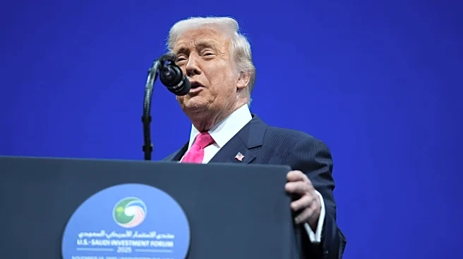 US weekly jobless claims fall, labour market shows signs of strain