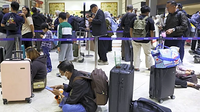 Anak Krakatau eruption grounds hundreds of flights, shuts eight Indonesian airports