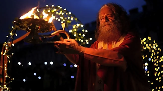 London hosts first-ever Ganga Aarti on banks of River Thames | Watch