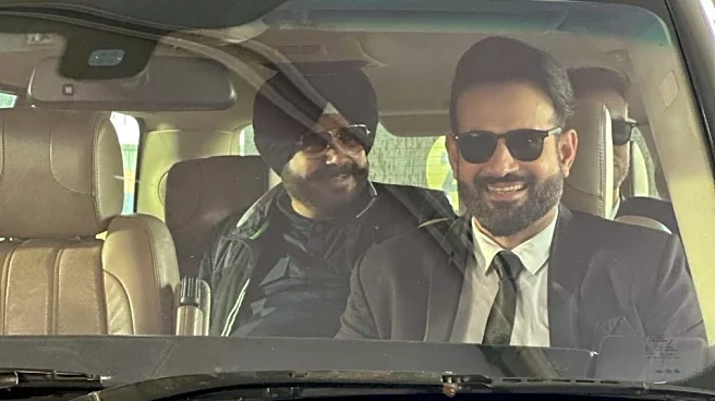 "Tum no 1 commentator ho aur no 1 insaan ho" - Navjot Singh Sidhu shares special message for Irfan Pathan