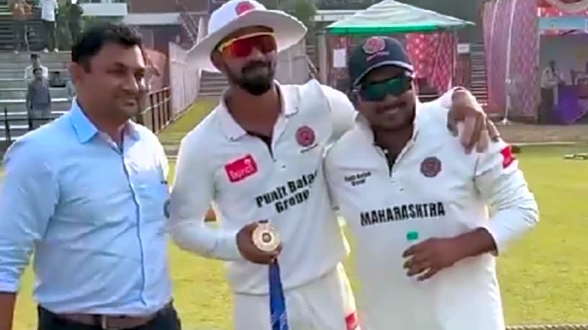 [WATCH] Ranji Trophy 2025–26: Ruturaj Gaikwad calls Prithvi Shaw to share Player of the Match medal