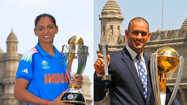 Harmanpreet Kaur recreates MS Dhoni’s iconic picture at Gateway of India with World Cup trophy