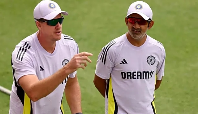 IND vs SA 2025: 'Support staff seem more interested in keeping their positions safe' - World Cup winner to BCCI after 1st Test