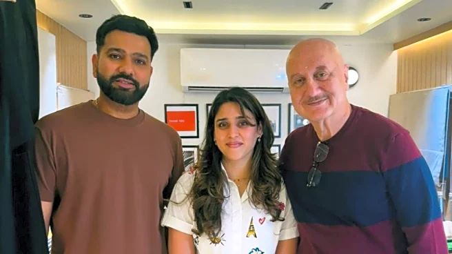 'No hunger for particular titles' - Anupam Kher praises Rohit Sharma after 'accidental' meeting