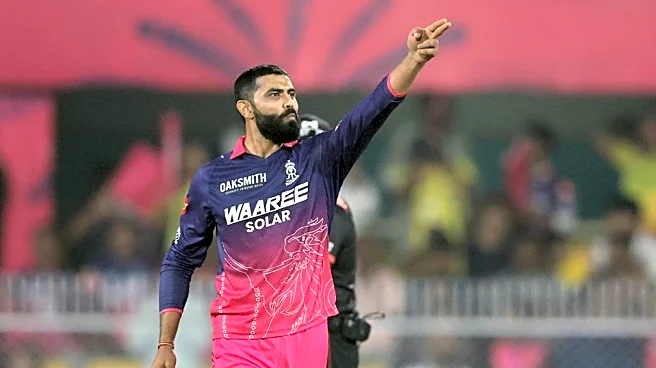 IPL 2026: Ravindra Jadeja kisses CSK badge on Khaleel Ahmed's jersey
