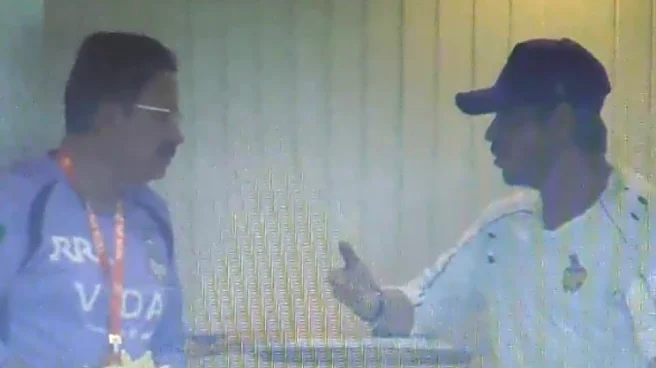 [WATCH] IPL 2026: Shah Rukh Khan, Venky Mysore spotted having intense discussion during KKR vs PBKS clash