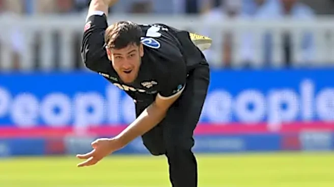 Ben Lister replaces injured Kristian Clarke for Bangladesh series