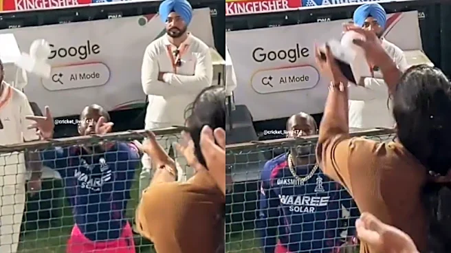 [WATCH] IPL 2026: Jofra Archer throws dot ball award to fangirl, wins fans over