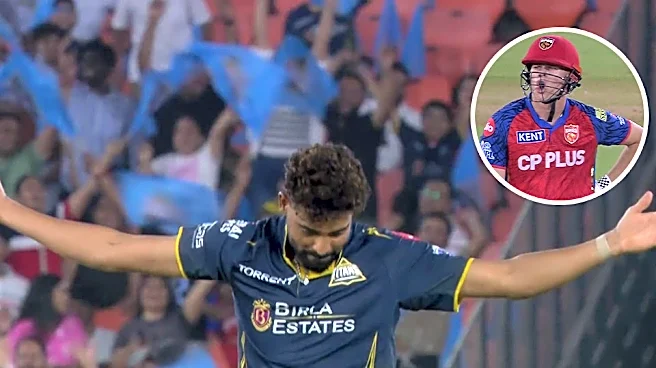 IPL 2026: Video of the Day: Mohammed Siraj's double strike in first over rattles PBKS