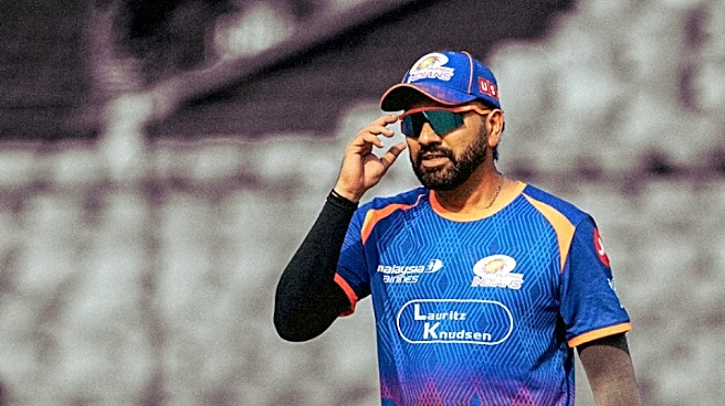 Rohit Sharma hits groundstaff during net practice, gives him first-aid treatment