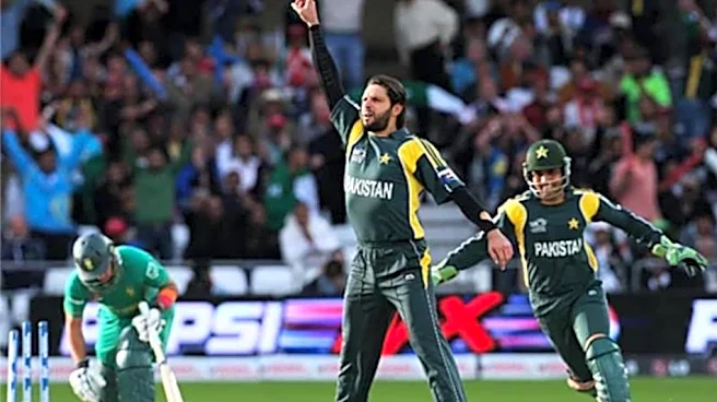 [WATCH] Shahid Afridi conferred Pakistan’s second-highest civilian award Hilal-e-Imtiaz, joins elite list of cricketing icons