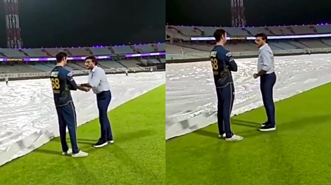 [WATCH] IPL 2026: Sourav Ganguly was seen giving batting tips late night to Connor Esterhuizen at Eden Gardens