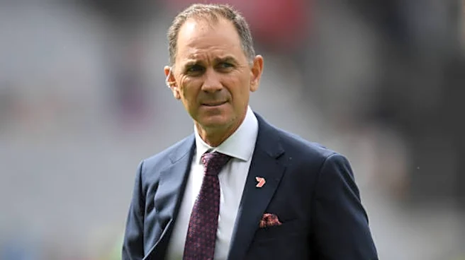 Justin Langer nullifies reports of offer as England Test coach