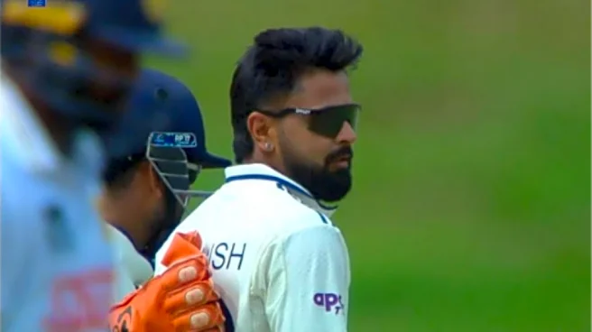 'Little variety to trouble batters' - Sunil Gavaskar's blunt take on Saransh Jain after his debut
