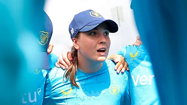 Glamorgan sign England off-spinner Georgia Davis on three-year deal