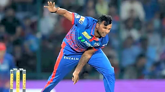 T. Natarajan reunites with SRH as Zeeshan Ansari moves to DC in player trade