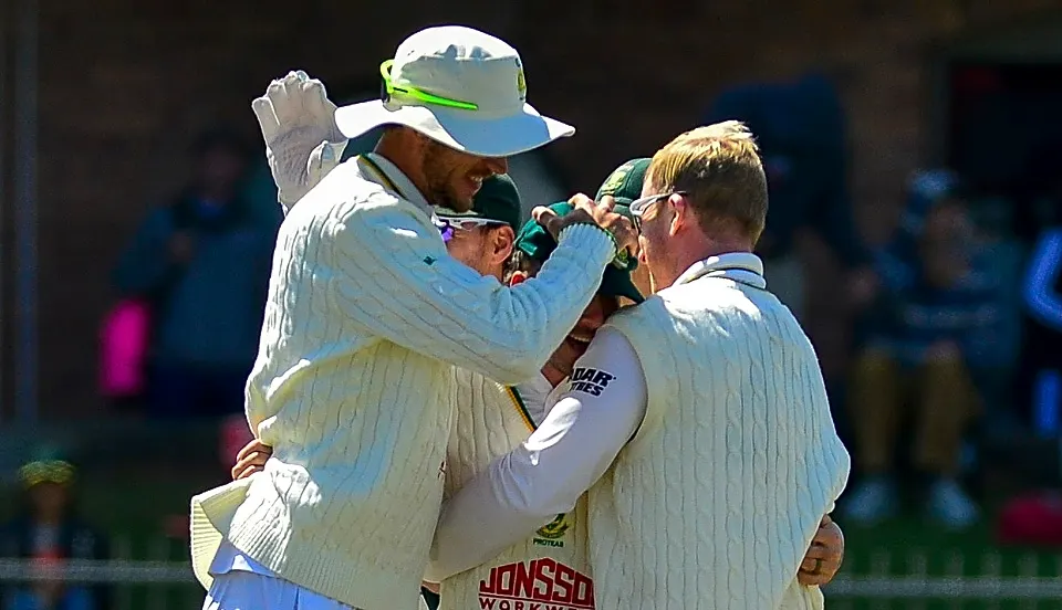 South Africa seal dramatic come-from-behind innings victory over Australia in Gqeberha to level series