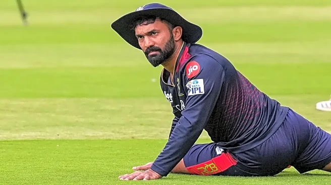 Former RCB, MI star joins India squad with Dinesh Karthik, R Ashwin in the Hong Kong Sixes!
