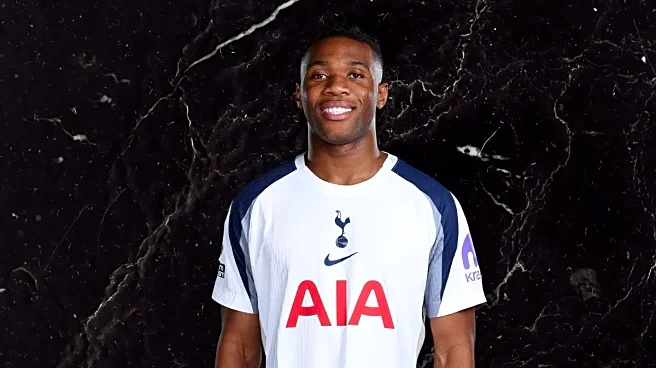 Tottenham defender Destiny Udogie Threatened at Gunpoint by Football Agent in London