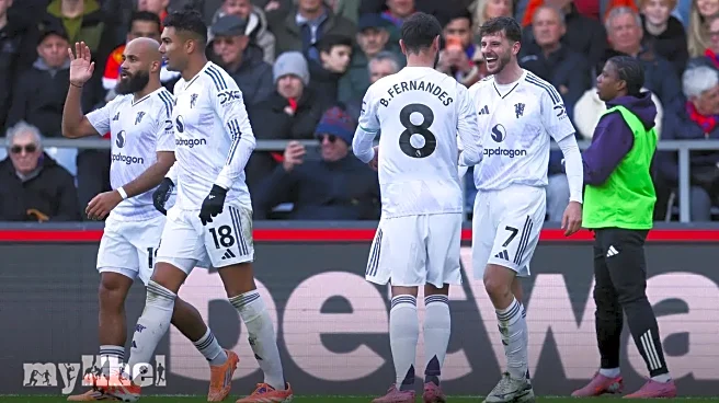 Manchester United Triumphs 2-1 Against Crystal Palace As Mount And Zirkzee Score In Comeback