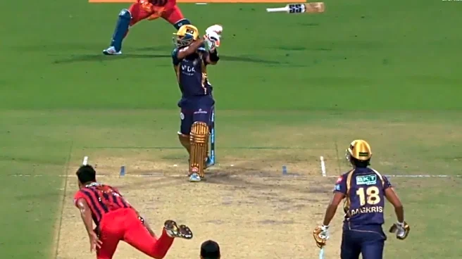 KKR vs LSG: Ajinkya Rahane hits Six with Bat Flying Out of Hand at Eden Gardens - Watch