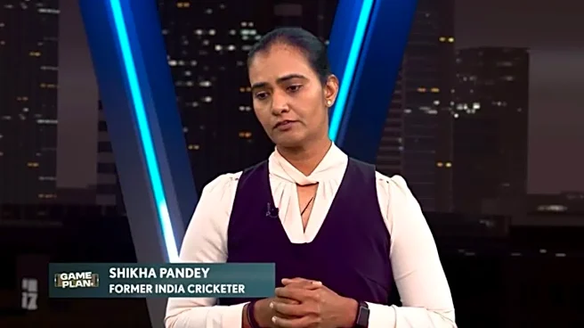“Stop Thinking About Fallen Wickets”: Shikha Pandey Backs Harmanpreet Kaur To Bring Out Natural Game Against Bangladesh In T20 World Cup