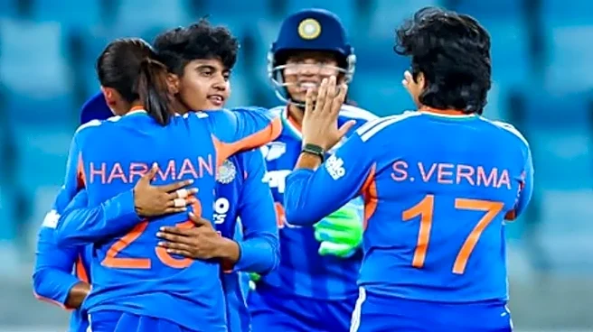 Morning Sports News Bulletin: India Crush Pakistan, Haaland Hits 300