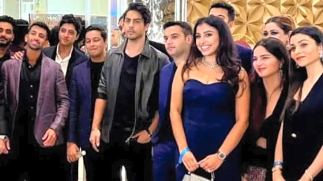 Aryan Khan Reunites With School Friends At The Ba***ds Of Bollywood's Premiere, Pic Goes Viral