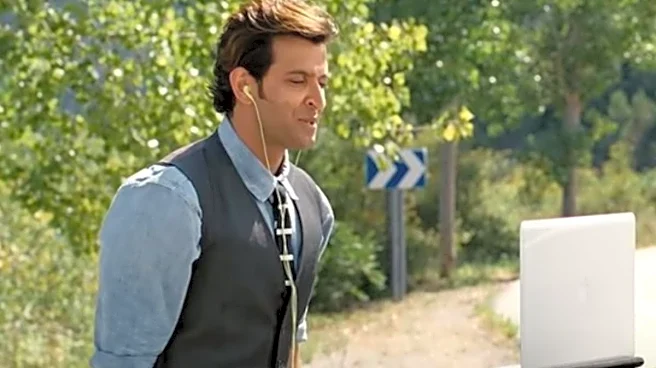 Hrithik Roshan’s Work Call Scene In Zindagi Na Milegi Dobara Is All Of Us Today: ‘This Is Maturity’