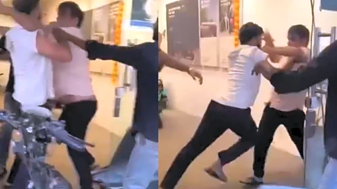 ‘Showroom Band Karo’: Frustated Ola Electric Customer ‘Assaults’ Manager, Internet Says ‘Meri Taraf Se Bhi Ek...’