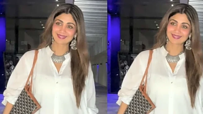 ‘Itni Light Marte Ho Tumlog’: Shilpa Shetty Tells Paps With Raj Kundra And Children By Her Side