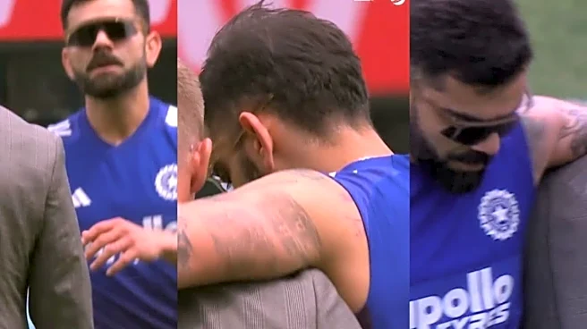Virat Kohli Reconnects With IPL-Winning Skipper Before 3rd ODI Vs Australia | Watch