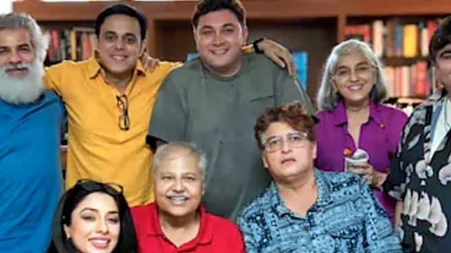 Sarabhai vs Sarabhai Team, Including Ratna Pathak Shah And JD Majethia, Arrive For Satish Shah's Funeral