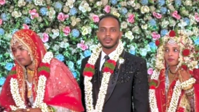 Karnataka Man Marries Two Best Friends In Same Ceremony, Brides Wear Matching Outfits: ‘Bhai Yanha Ek Nahi Ho Rahi Hai...’ | Video