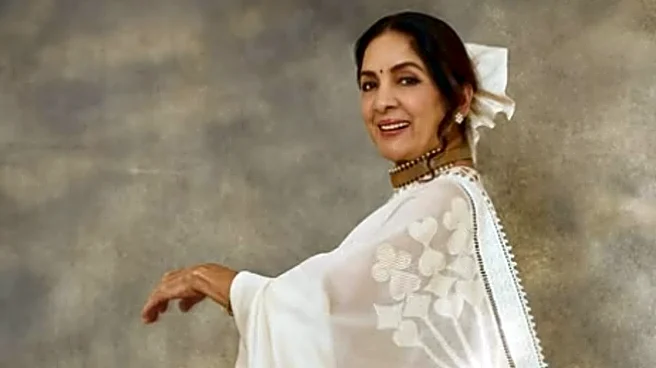 Forget Track Pants, Neena Gupta’s Travel Outfit Hack Is So Much Smarter