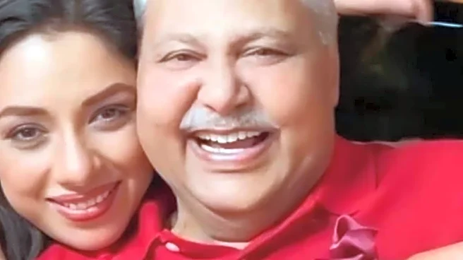 Rupali Ganguly Shares Old Sarabhai Vs Sarabhai Videos, Remembers Satish Shah