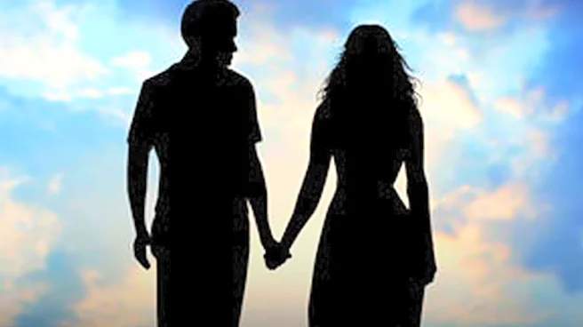 Gurugram Man Finds Out His Ex-Girlfriend Is His Mom’s Colleague, Her Reaction Has Internet Saying: ‘Shaadi Kar Le Bro’