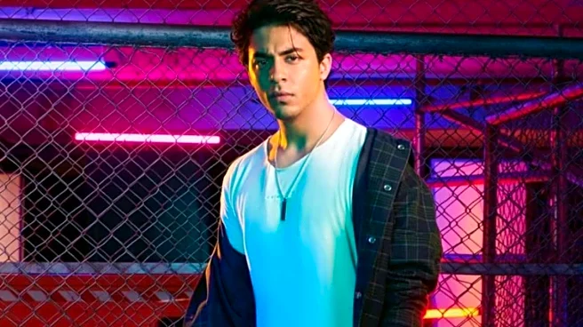 Aryan Khan Spotted Dodging Paparazzi; Is Something Brewing?