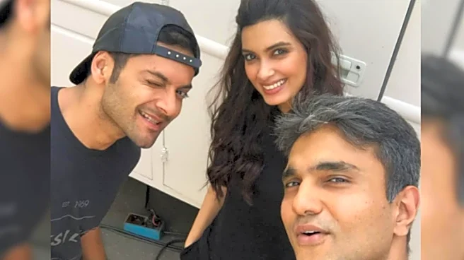 Ali Fazal Takes Trip Down Memory Lane, Shares ‘Gem Of A Photo’ From Happy Bhag Jayegi Days