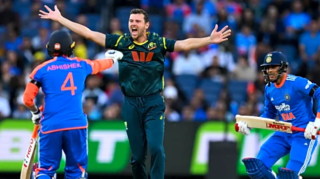 Josh Hazlewood & Mitchell Marsh Star As Australia Outclass India By 4 Wickets In 2nd T20I