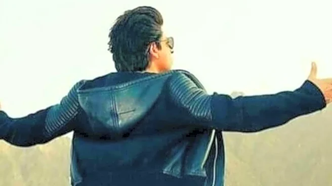 Zoya Akhtar Pens Sweetest Birthday Wish For Shah Rukh Khan, Calls Him ‘The Best Love Story’