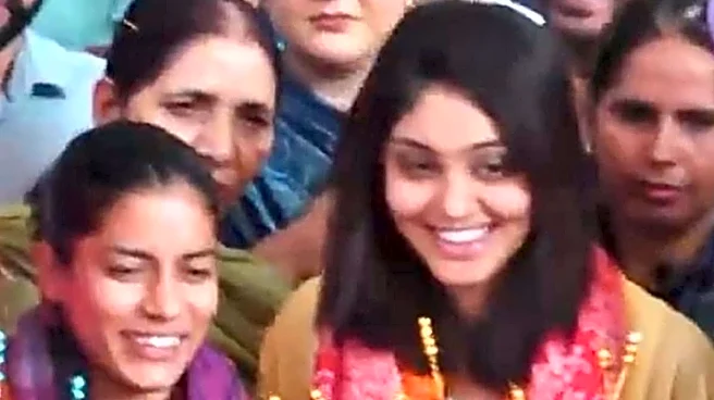 World Champions Amanjot And Harleen Get Grand Welcome In Chandigarh | Watch