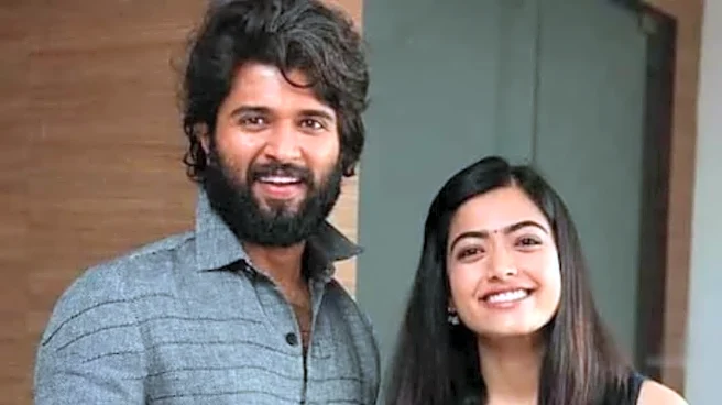 Rashmika Mandanna Gets A Surprise ‘Kiss’ From Vijay Deverakonda At The Girlfriend Success Party | Video