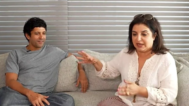 'Sharam Nahi Aati': When Javed Akhtar Schooled Farhan Akhtar After His College Admission Fail