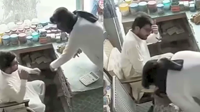 Pakistan Robber Enters With Gun, Leaves Empty Handed After Girl Offers Him Lollipop. Internet Calls It ‘Scripted’ | Video
