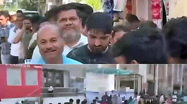 Demonetisation-Like Long Queues Seen Outside Bank In Gujarat's Mehsana, Here's Why